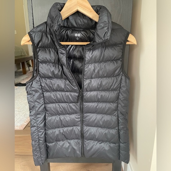 Uniqlo Jackets & Blazers - Uniqlo Ultra Light Down Vest, Black, Small